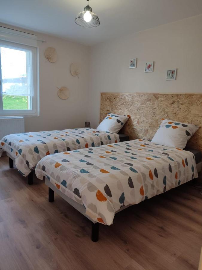 Gite Les Tongs Des Pres, Au Coeur Du Parc Normandie Maine Livaie Extérieur photo