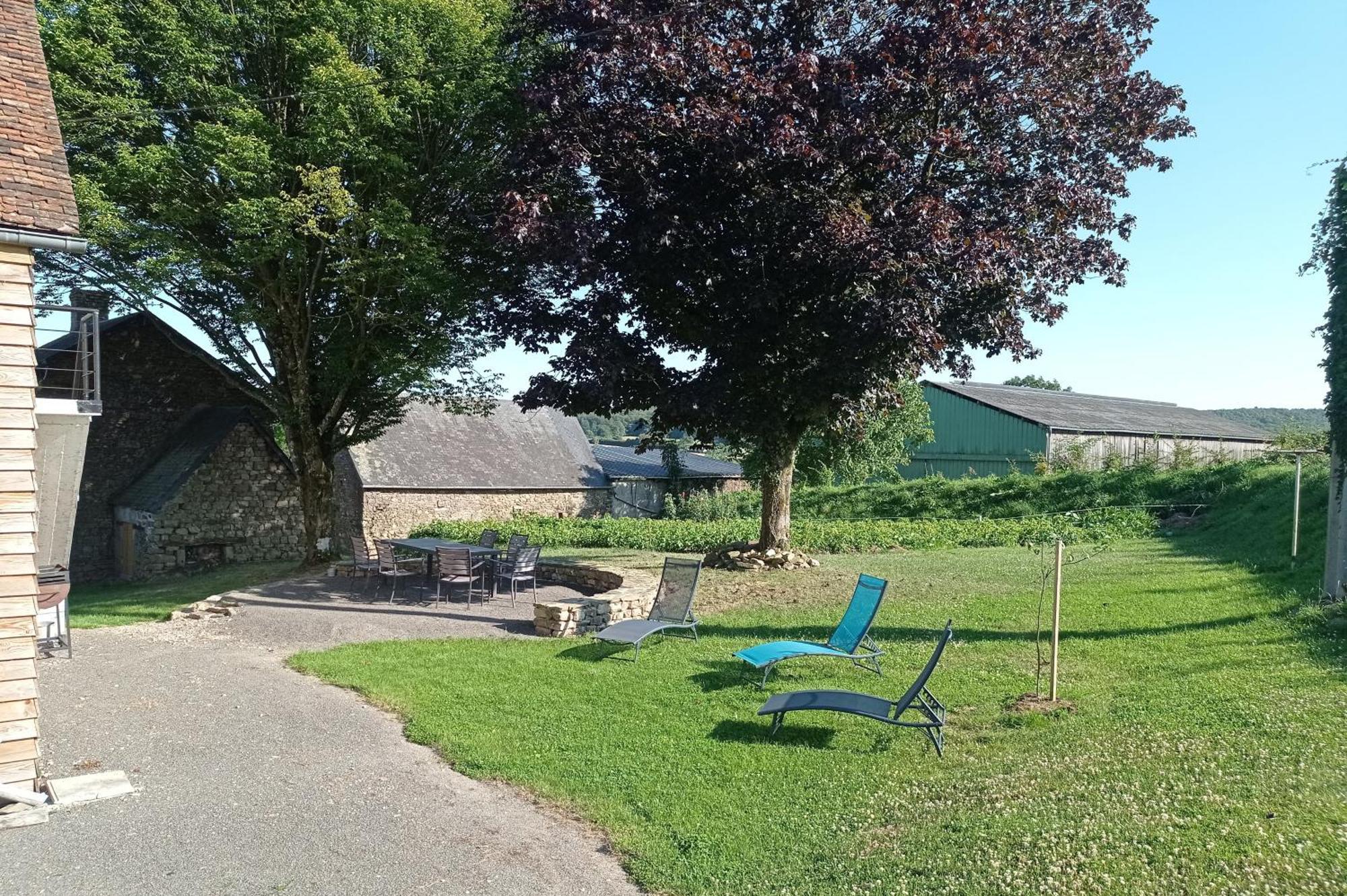Gite Les Tongs Des Pres, Au Coeur Du Parc Normandie Maine Livaie Extérieur photo